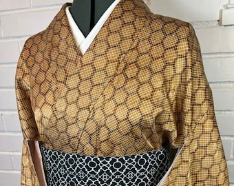 Vintage Japanese Brown Geometric Kimono | Awase (Fully Lined) | Traditional Japanese Clothing