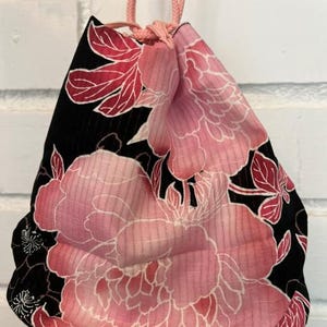 Japanese Yukata 5-Piece Set – Black with Pink Peony Floral Print, Women's Cotton Kimono with Obi & Accessories image 5