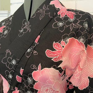 Japanese Yukata 5-Piece Set – Black with Pink Peony Floral Print, Women's Cotton Kimono with Obi & Accessories image 11
