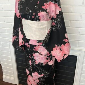 Japanese Yukata 5-Piece Set – Black with Pink Peony Floral Print, Women's Cotton Kimono with Obi & Accessories image 3