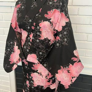 Japanese Yukata 5-Piece Set – Black with Pink Peony Floral Print, Women's Cotton Kimono with Obi & Accessories image 9