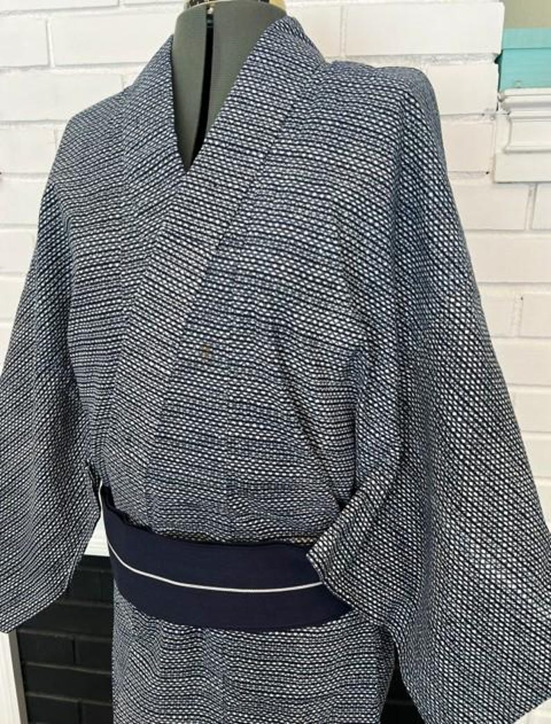 Japanese Vintage Yukata – Navy Shibori-Style Dot Pattern, Men's Cotton Kimono, Petite Size, Hand-Sewn