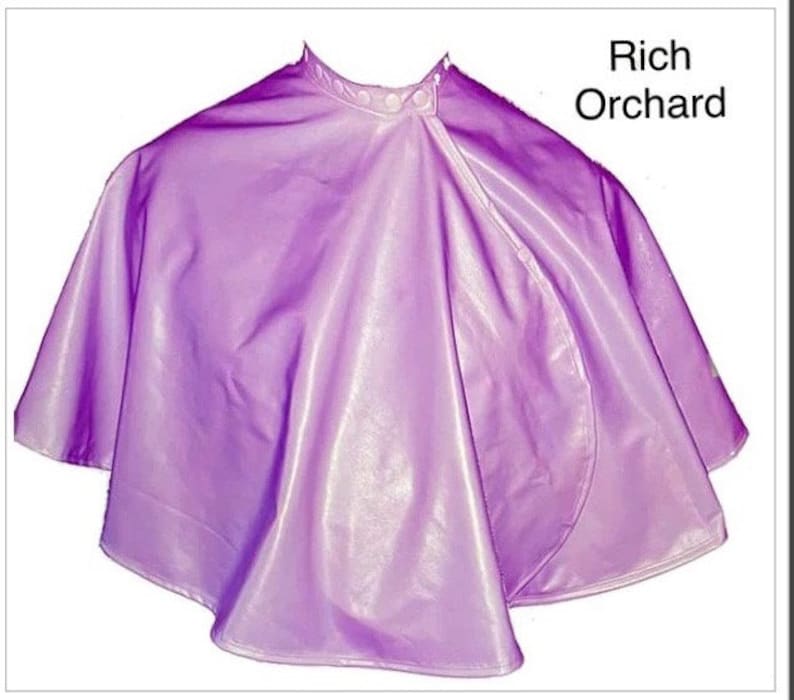 RecoverEasy , surgeon approved, after surgery shower cape includes 2 drain holders. Great for after mastectomy or any upper body surgery. Rich Orchard