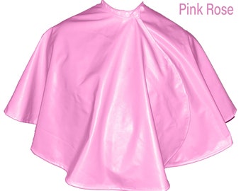 La capa de ducha RecoverEasy, confeccionada con tela suave, garantiza comodidad mientras te duchas y mantiene tus vendajes secos, ¡lo que la hace esencial! *UNISEX*