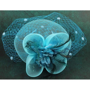 Floral Fascinator Hat For Women Tea Party 20s Feather Fascinator Mesh Net Veil Wedding Tea Party Hat Lady Day Lake Blue