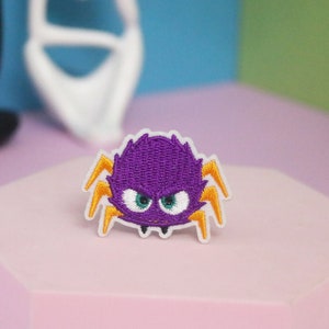 creepy spider patch, iron on patch, embroidered patch, applique, patch for jacket, patch for backpack