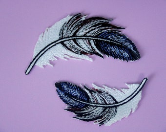 gorgeous feather patch, bird patch, iron on patch, embroidered patch, applique, patch for jacket, patch for backpack
