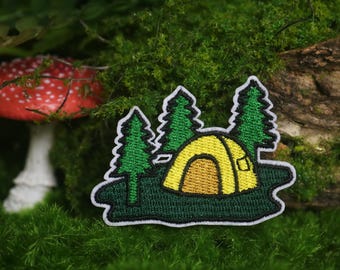 naszywka kempingowa, naszywka stay wild, naszywka namiotowa, naszywka do prasowania, naszywka haftowana, aplikacja, naszywka na kurtkę, naszywka na plecak