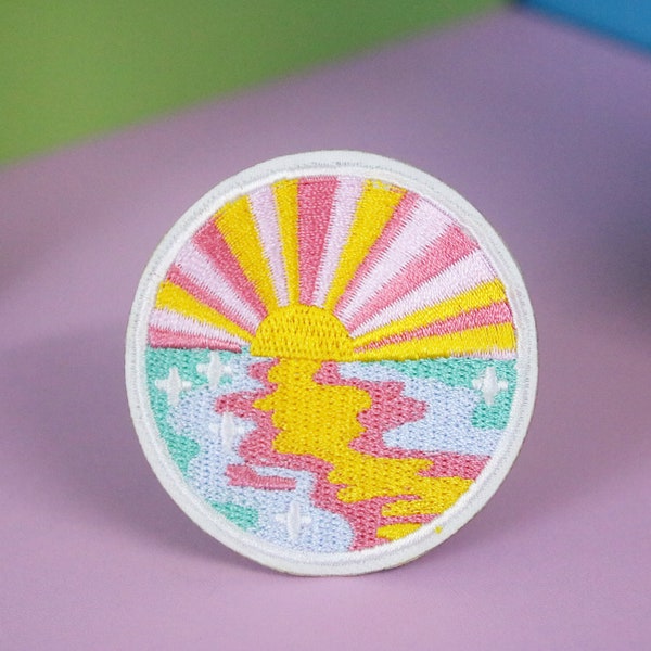 ocean sunrise patch, iron on patch, embroidered patch, applique, patch for jacket, patch for backpack