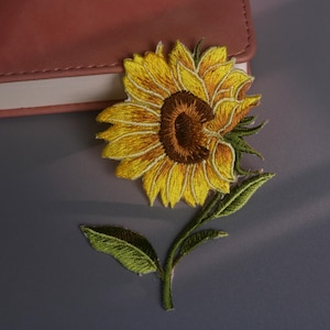 Broderad solroslapp, applikation för jackor och ryggsäckar, exklusiv, blomma,