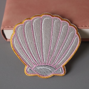 seashell patch, iron on patch, embroidered patch, applique, patch for jacket, patch for backpack