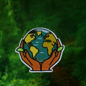 the Earth patch, iron on patch, embroidered patch, applique, patch for jacket, patch for backpack