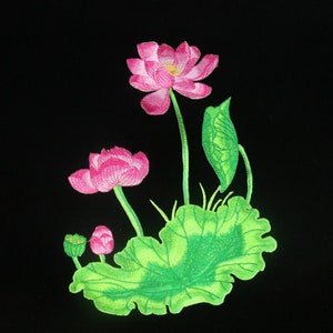 large pink lotus flowers patch, iron on patch, embroidered patch, applique, patch for jacket, patch for backpack
