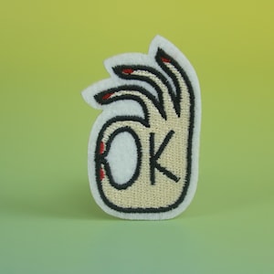 OK-patch, vingerlap, opstrijkpatch, geborduurde patch, appliqué, patch voor jas, patch voor rugzak