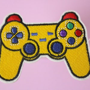 Game pad patch, game patch, iron on patch, embroidered patch, applique, patch for jacket, patch for backpack