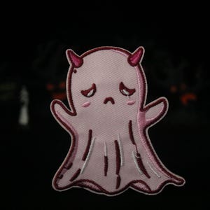 large pink ghost patch, for Halloween, for girl, iron on patch, embroidered patch, applique, patch for jacket, patch for backpack