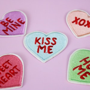 Var min lapp, kyss mig, krama mig, XOXO, älskling hjärta, stryklapp, broderad lapp, applikation, lapp för jacka, lapp för ryggsäck