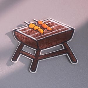Parche bordado con diseño de parrilla para barbacoa, aplique para chaqueta o mochila (para planchar).