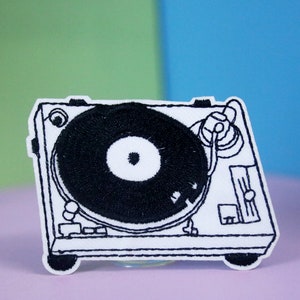 vinyl record player patch, music, iron on patch, embroidered patch, applique, patch for jacket, patch for backpack