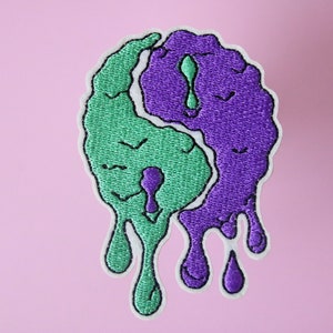 melting Tai Chi patch, Ying Yang patch, iron on patch, embroidered patch, applique, patch for jacket, patch for backpack