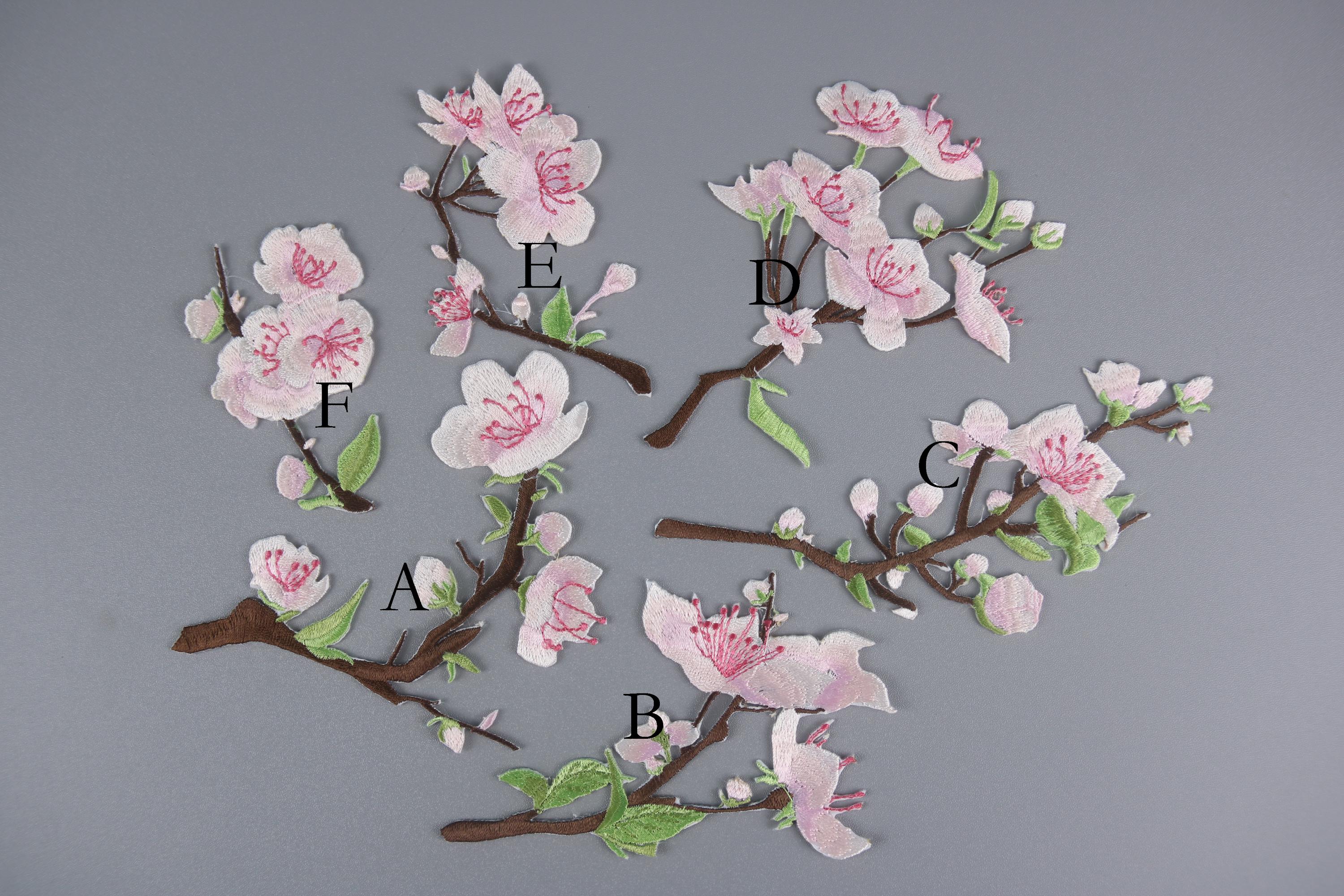 華やかな桜のワッペン、梅の花のワッペン、アイロンワッペン、刺繍