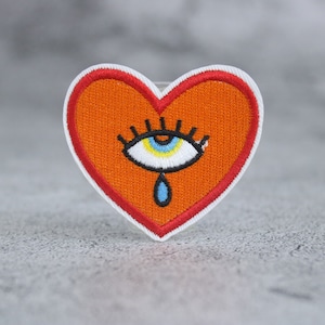 ooghartpatch, huilende patch, opstrijkbare patch, geborduurde patch, appliqué, patch voor jas, patch voor rugzak