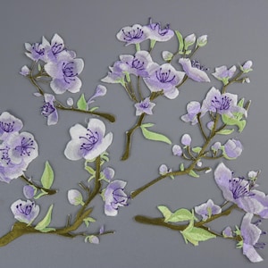 紫の華やかな桜のパッチ、梅の花のパッチ、アイロンパッチ、刺繍パッチ、アップリケ、ジャケット用パッチ、バックパック用パッチ