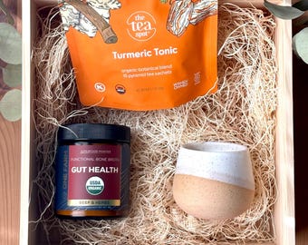 Organic Gift Box | Candle, Tea, Bone Broth