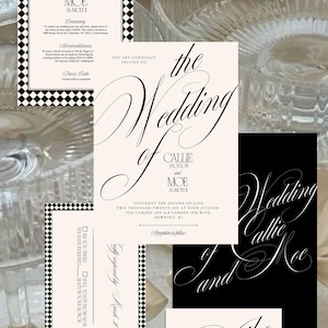 K&ouml;nnte beinhalten: Ein Hochzeitspapeterie-Set von Oakley & Co. mit cremefarbenen und schwarzen Karten, Schachbrettmustern und eleganter Schreibschrift. Das Set enth&auml;lt eine Einladung, eine RSVP-Karte, eine Detailkarte und eine Antwortkarte f&uuml;r Callie Jackson und Moe Almoudi.