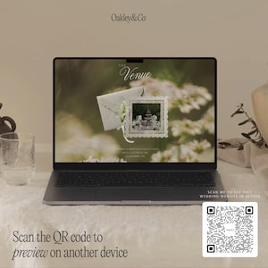 Pode incluir: Um port&aacute;til exibe um site intitulado The Venue com um envelope e uma foto emoldurada de uma fonte. O ecr&atilde; mostra texto incluindo Oakley&Co, Sunshine Gardens Banquet Hall e uma morada. Um c&oacute;digo QR &eacute; vis&iacute;vel no canto inferior direito.