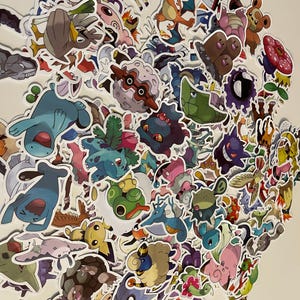 Niedliche Pokémon Ästhetische Aufkleber - Wasserdichte Merch Vinyl Aufkleber für Laptops, Journals, Wasserflaschen & mehr – Kawaii Pokémon Fan Geschenk