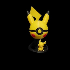 Pikachu Themed Pokeball Set
