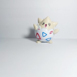 Togepi handbeschilderd figuur.