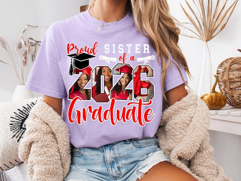 Plantilla editable en CANVA de graduación 2026, SVG PNG de graduación 2026, SVG personalizado con foto de graduación 2026, SVG de familia orgullosa de graduarse imagen 5