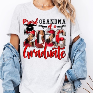 Plantilla editable en CANVA de graduación 2026, SVG PNG de graduación 2026, SVG personalizado con foto de graduación 2026, SVG de familia orgullosa de graduarse imagen 4