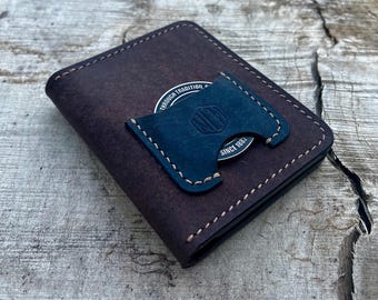 Haida - Challenge Coin bifold wallet in premium Italian Pueblo leather.
