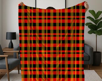 Plaid Fleece Blanket: Cozy Farmhouse Throw