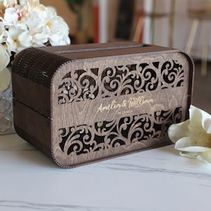 Elegante rustikale Hochzeitskartenbox mit Schlitz - personalisiertes Holzandenken für Karten und Umschläge, individuelles Geschenk für Paare, Boho-Hochzeitsdeko