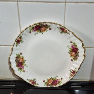 Royal albert country roses cake / Sandwich Plate