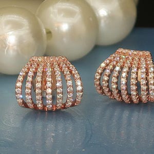 Sterling Silber cz Diamant Ohr Huggies, Diamant HoopEveryday Ohrringe, Minimalistischer Schmuck, Geschenk für sie, schicke Designer Statement Ohrmanschetten