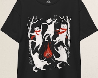 Campfire Cat T-Shirt: Funny Witchy Cottagecore Tee