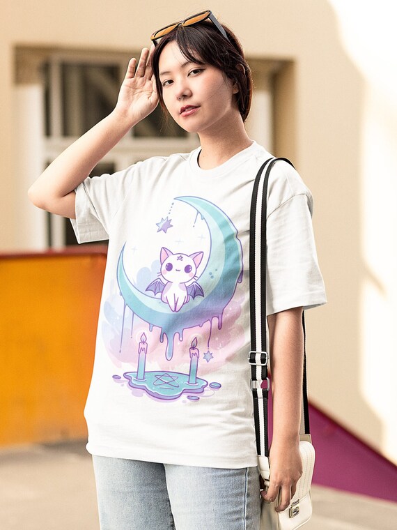 Cat With Melting Moon T-shirt | Pastel Goth, Kawaii Clothes, Yami 