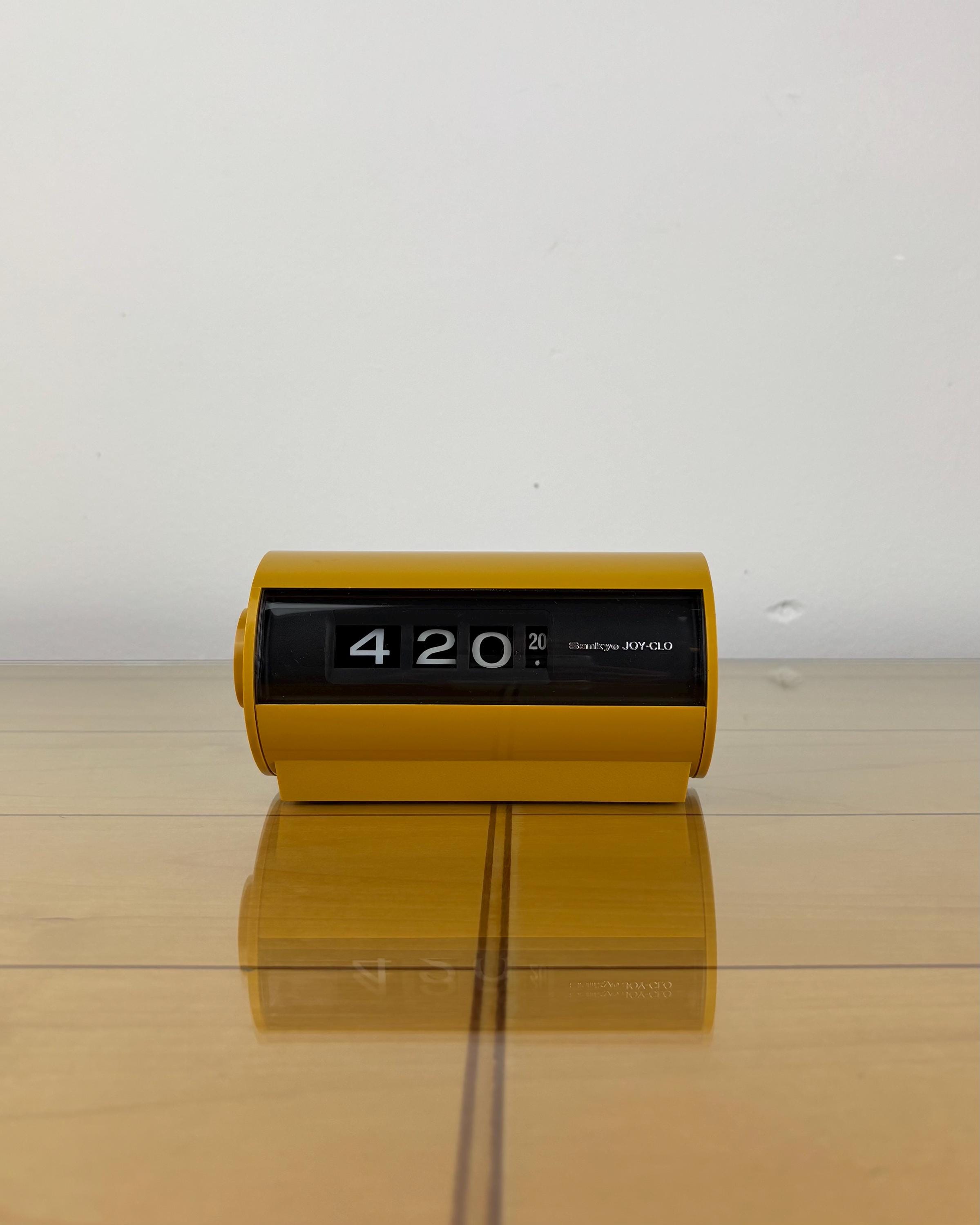 Sankyo JOY-GLO パタパタ時計 置時計 レトロ イエロー　５０Hz Vintage Sankyo JOY-CLO #431 Digital Clock, Sankyo Clock, Roll