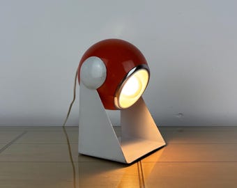 Lampada vintage, Italia, anni '60, anni '70, metallo, era spaziale, design Sputnik, UFO, lampada a forma di occhio arancione, design industriale, design italiano, faretto