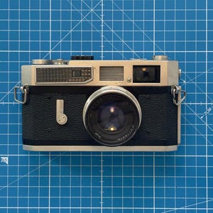 Canon Model 7 (1961) - Rangefinder w/ 50 mm F/2.0, vintage film camera, Japan, 60s, 1960s