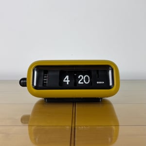 Vintage Bosch Flip Clock, UDW2 Electronic Clock, Flip, Mustard yellow Alarm Clock, Space Age, 70s, Germany, Minimalism, Mid Century