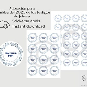 Könnte beinhalten: Blatt mit Aufklebern und Etiketten mit dem Text "Adoración pura Asamblea del 2025 de los testigos de Jehová". Die Aufkleber zeigen ein blaues Blumenkranz-Design um den Text. Die Wörter "Stickers/Labels" und "Instant download" sind ebenfalls sichtbar.