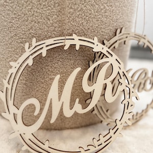 Chair sign · Chair garland for wedding &#39;Mr. & Mrs.&#39; · Wall decoration made of wood - Weddings Marriage