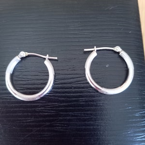 Vintage 10K white gold hoop earrings image 5