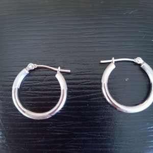 Vintage 10K white gold hoop earrings image 1